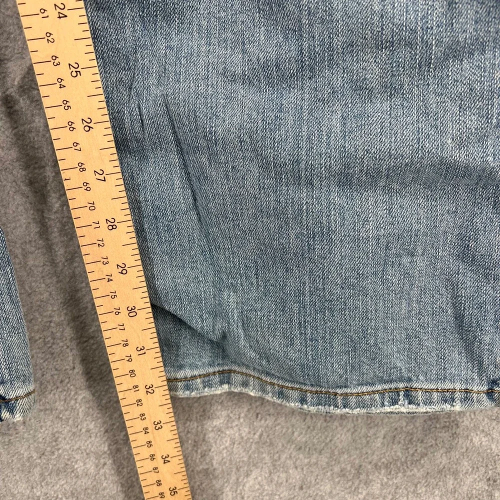 Lucky Brand Dungarees Wonder Block Jeans Size 10 30 Light Wash Distressed USA